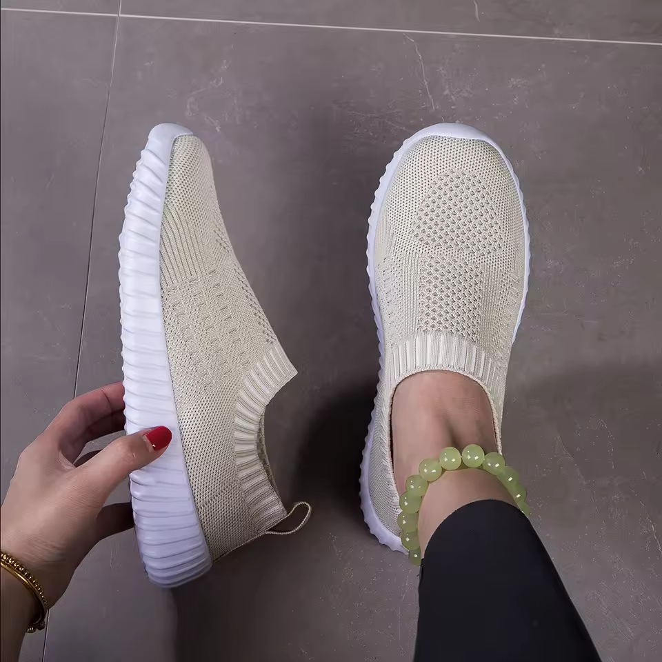 Crisbetha | Comfortable Everyday Sneakers