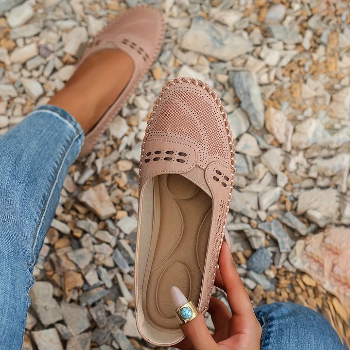 Aina | Everyday Ease Slides