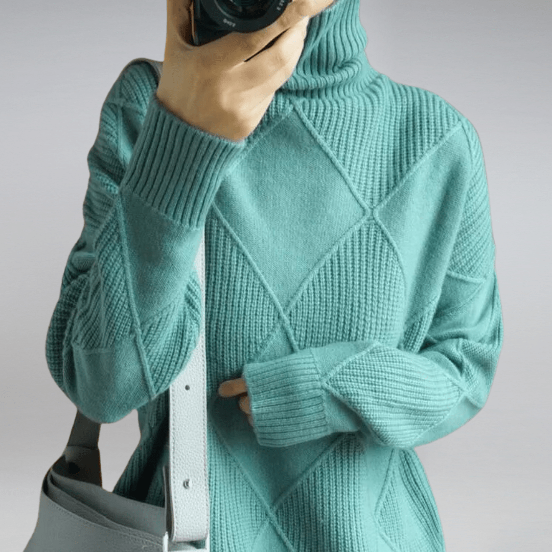 Alice | Soft Turtleneck Sweater