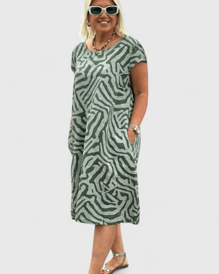 calyviah-comfortable-dress-04.webp