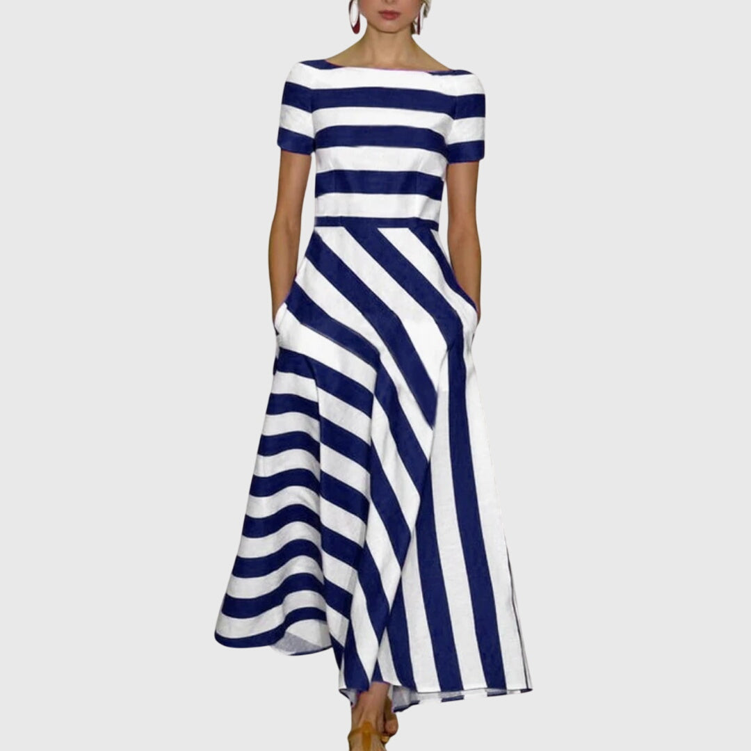 carly-striped-dress-03.webp