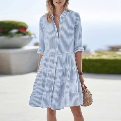 lolita-breezy-striped-dress-05.webp