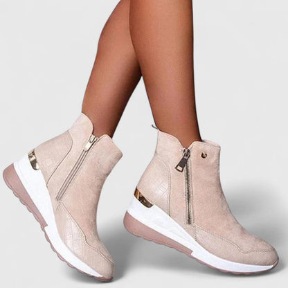 Maele | Elegant Wedge Boots
