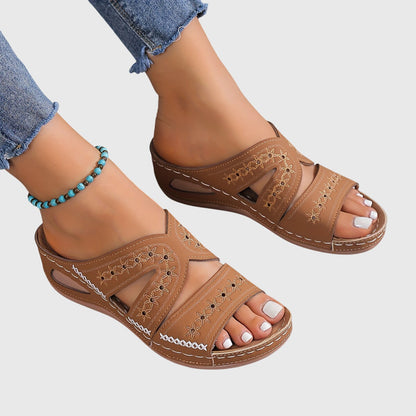 Noëlle | Lightweight Adjustable Sandals
