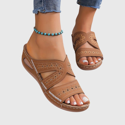 Noëlle | Lightweight Adjustable Sandals