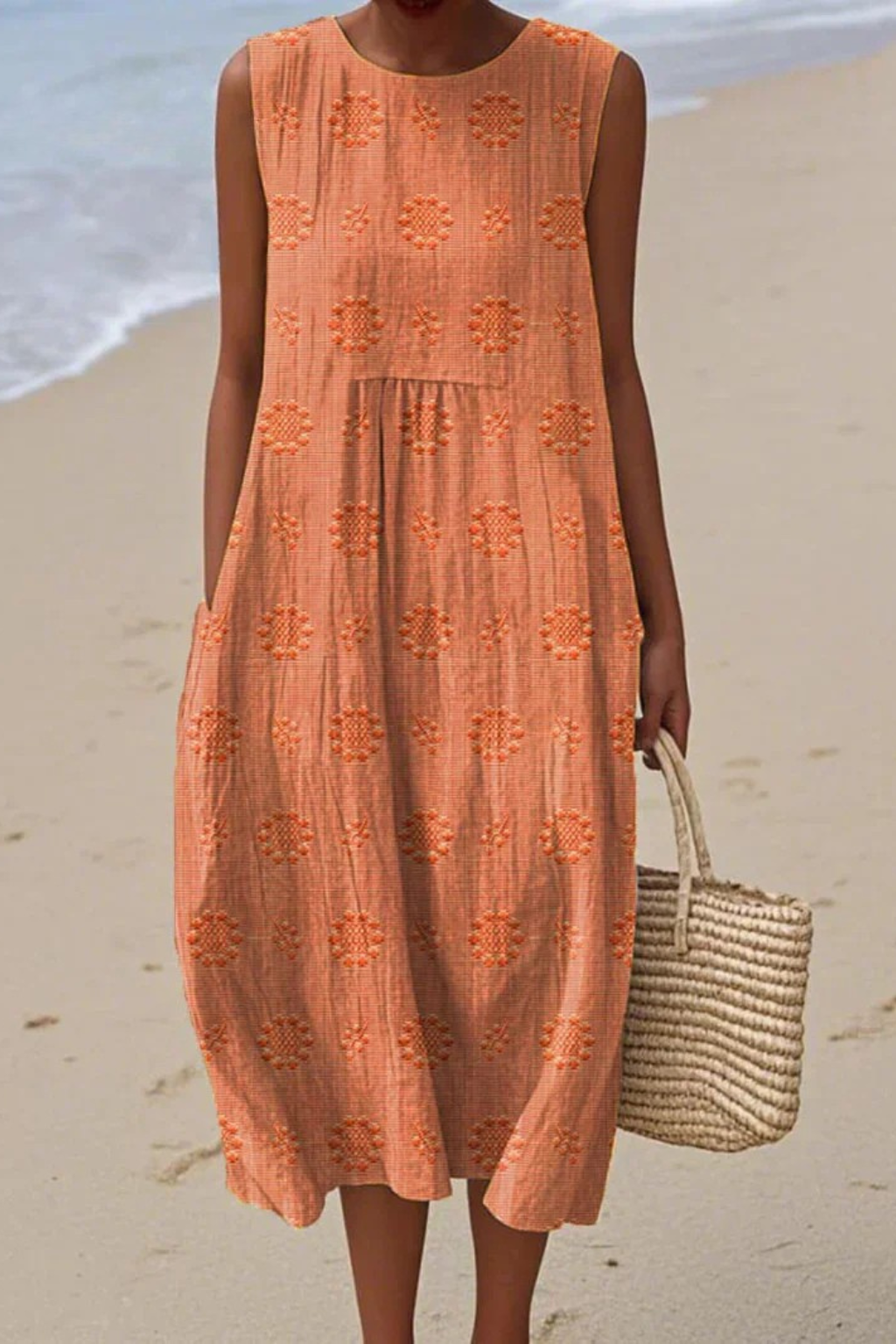 piper-sleeveless-dress-with-embroidery-04.webp