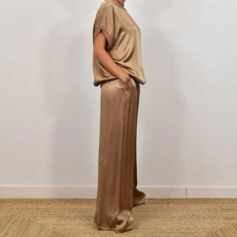 Rita Elegant Two-Piece Set | Flowing Blouse and Wide-Leg Pants